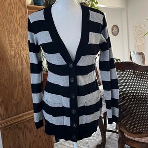 Lightweight cardigan sweater